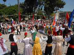 Sezoni turistik, plazh dhe folk ne Vlore