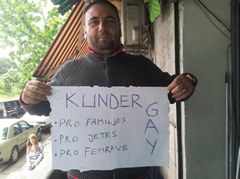 Muslimanet manifestojne pro familjes dhe pro moralit (Foto)