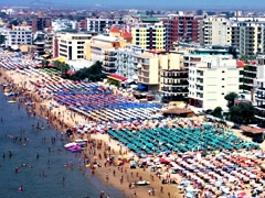 Durres, konfiskohen shtate plazhe