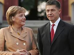 Mediat italiane tallen me bashkeshortin e Angela Merkel