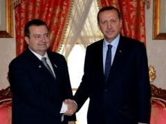 Vizita e Erdoganit ne Kosove, 'shperthen' Dacic'