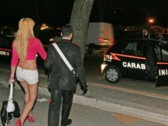 Rekrutonin femra nga Facebook-u per t'i bere prostituta, arrestohen shqiptaret