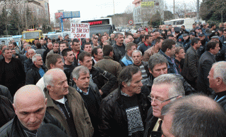 Federata e Transportit dhe taksite: Pro qeverise, te henen antiproteste