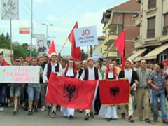 Tirana dhe Prishtina i pergjigjen Shkupit pas notes se protestes. Mijera shqiqtare ne proteste