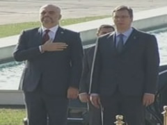 Rama mberrin ne Beograd. Ceremoni zyrtare ne pallatin 'Serbia', nis takimi me Vucic