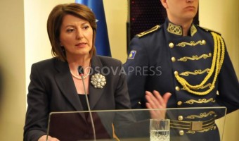 Jahjaga per dhunen ne Kumanove: Respektoni ligjin, permbahuni nga dhuna